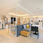 Aparthotel Sweetly Isatis De
