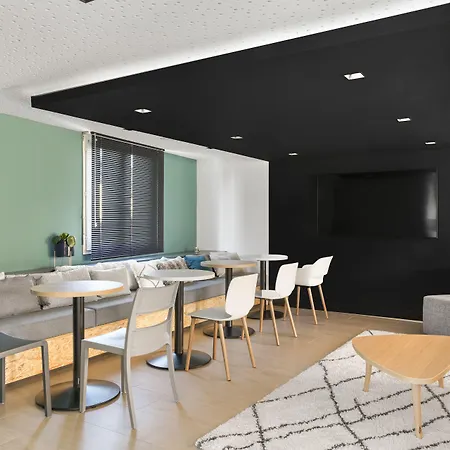 Lägenhetshotell Sweetly Isatis De