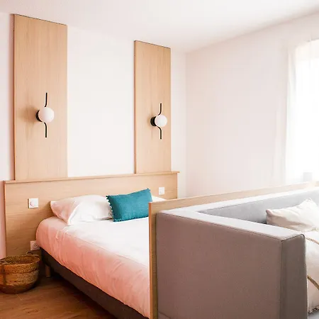 Sweetly Isatis De Mérignac