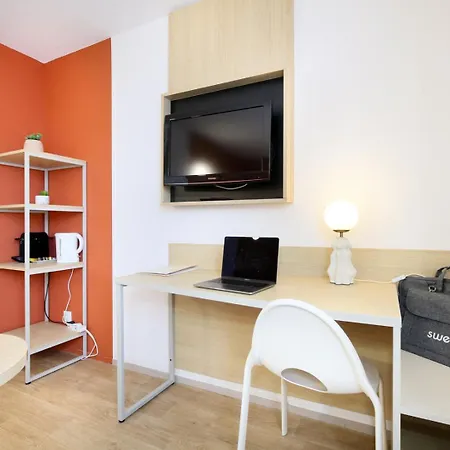 Aparthotel Sweetly Isatis De 3*