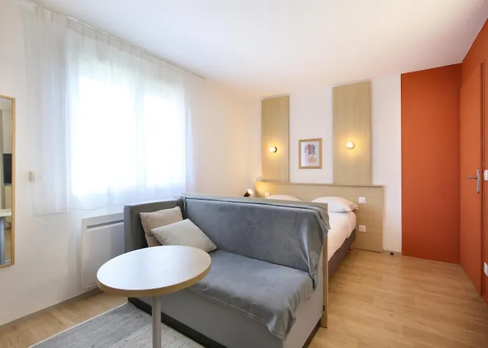 Sweetly Isatis De 3* Merignac (Gironde)