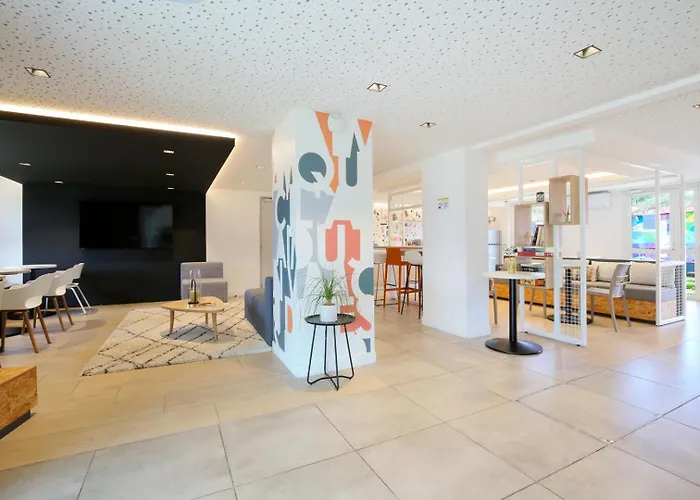 Sweetly Isatis De 3* Merignac (Gironde)